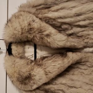 Real fox fur jacket size M.  Great condition.